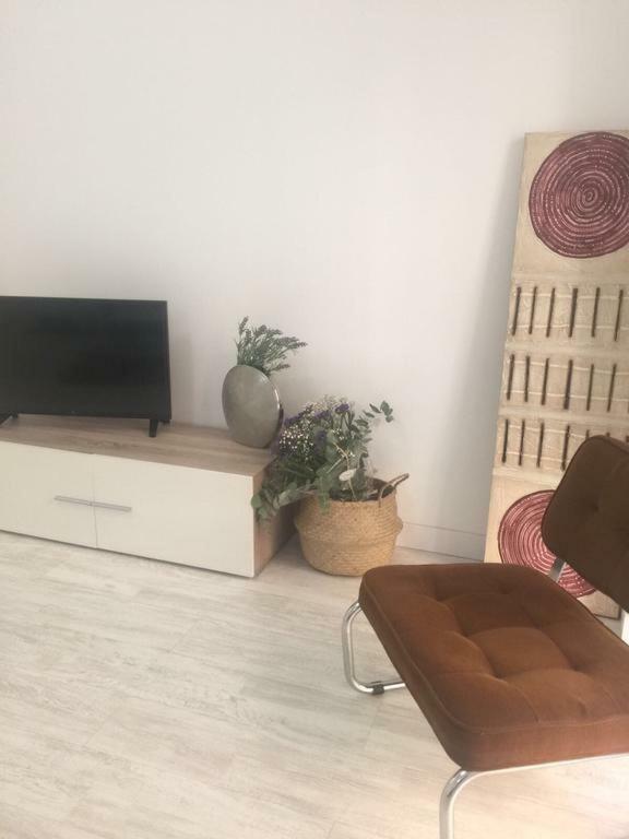 Apartamento Avenida De Portugal ログローニョ エクステリア 写真