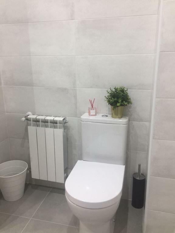 Apartamento Avenida De Portugal ログローニョ エクステリア 写真